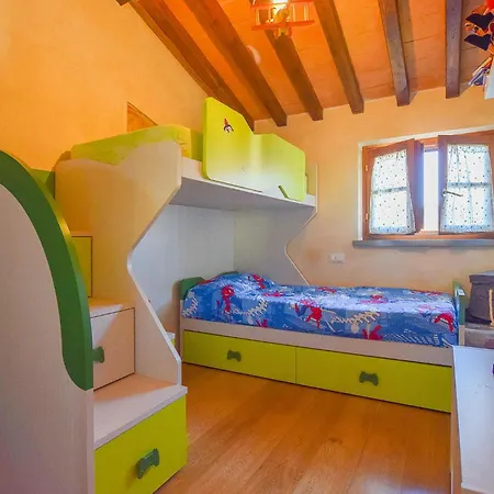 Cozy In With Outdoor Swimming Pool Casa vacanze *